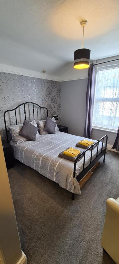 بيغْنْتون The Roslyn Guest House المظهر الخارجي الصورة