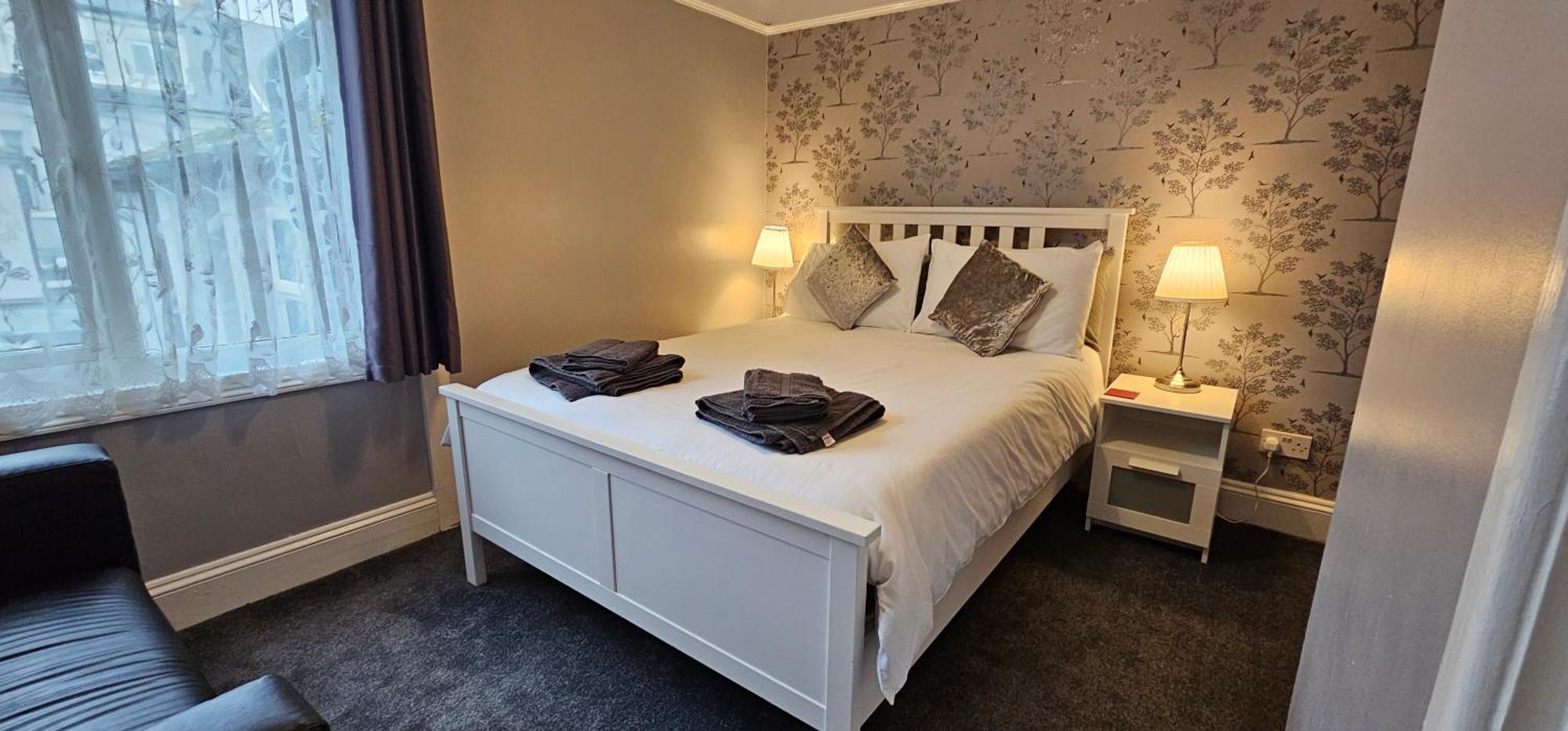 بيغْنْتون The Roslyn Guest House المظهر الخارجي الصورة